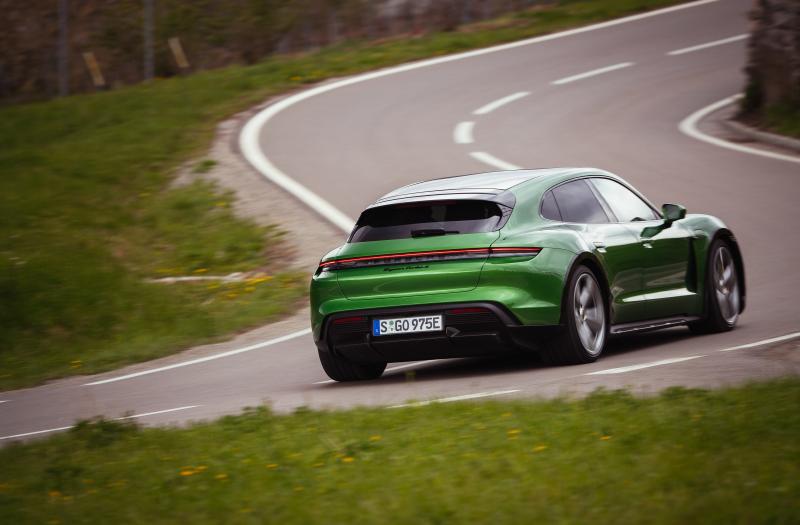 Bild von Porsche Taycan Cross Turismo