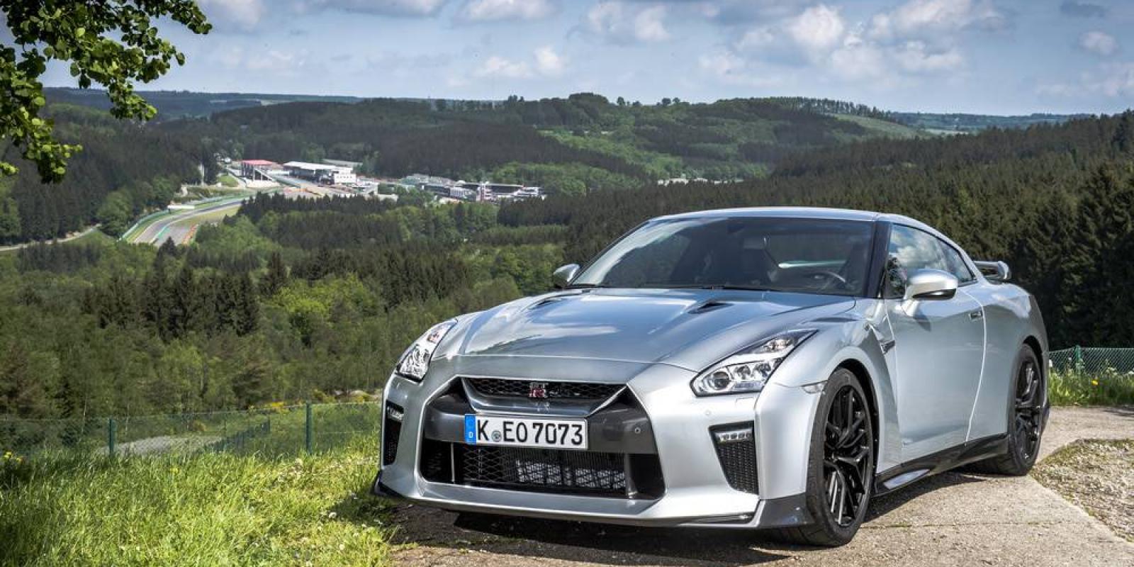 Nissan GT-R